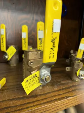 77-105-10 Apollo Valves Conbraco 1 Inch Bronze Ball Valve