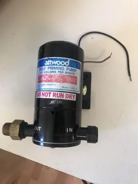 11574-4 Attwood Marine 12-volt Self Priming Wash Down Pump 4 Gpm