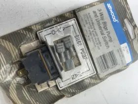 Attwood 761543 Nos 3-way Bilge Pump Universal Switch Marine Boat