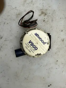 V900-4209 Attwood V900 Model 4209 Bilge Pump