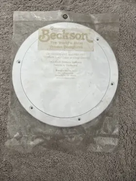 Dp81-w Beckson #dp81-w 8 Inch Smooth Center Pry-out Deck Plate - White
