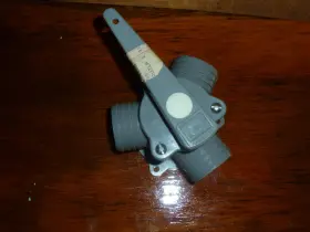 626214 Guzlar Y-valve On Base 1-1/2 Inch