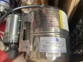 804-023 Mccannon Shurflo Water Booster Medium 2 Gallon Tank 90 Psi 115v