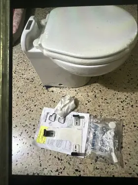 221hf02400 Raritan Marine Elegance Toilet 24v