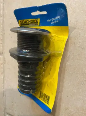 18481 Seachoice Thru Hull Connector 1 1/2 Inch With Ss Surface And Non Corrosive Body. New