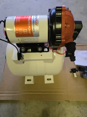 Sfwsk1-055-060-0021 Seaflo 8l Pump Accumulator Pressure Boost System New In Open Box Fast Shiping