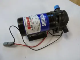3901-2204a Shurflo Blaster Marine Water Pump - 3.5 Gpm 45 Psi 12 Volt