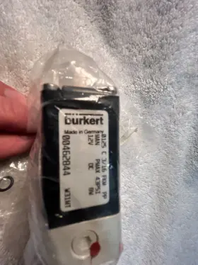 00462844 Spectra Watermakers/burkert Pl-sln-1/4d12m Diversion Valve For Newport Series