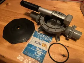 400-h The Bosworth Company Dart Union Co. Gray Horizontal Handle Guzzler Hand Bilge Pump Sail Boat