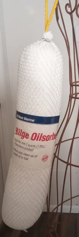 244922a1v3 West Marine Bilge Oulsoeber Absorbs Over 2 Quarts Of Petroleum Products