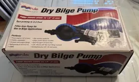 Db412 Xylem Rule Dry Bilge Pump New In Box One Rubber Piece Is Missing