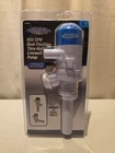 Shoreline Marine 12V 800-GPH Dual Position Thru-hull Livewell Pump 3/4" New. Price: $32.00.
